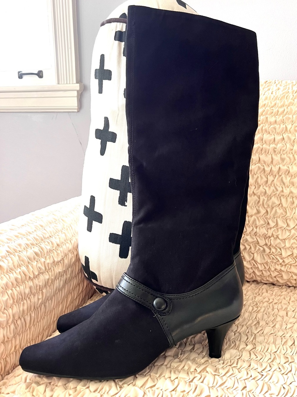 AEROSOLES Black Wide Calf Dress Boots. Size 10. New without tags